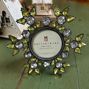 NWOT Pottery Barn Round Jewel Frame